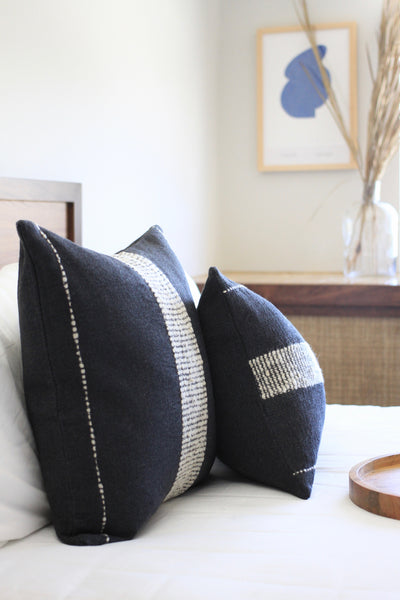 ZUMA HANDWOVEN PILLOW - BLACK