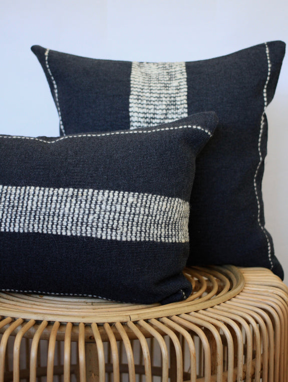 ZUMA HANDWOVEN LUMBAR PILLOW - BLACK